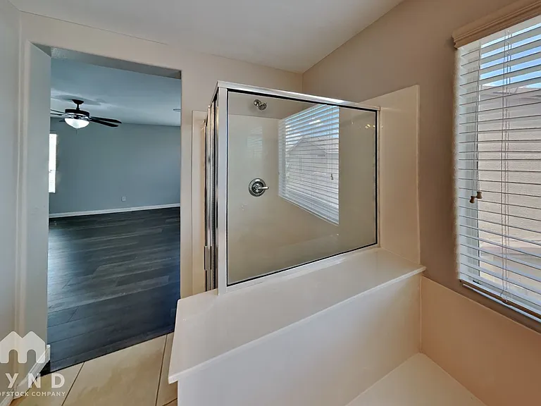 6686 Cloverstone Ct — Photo 12
