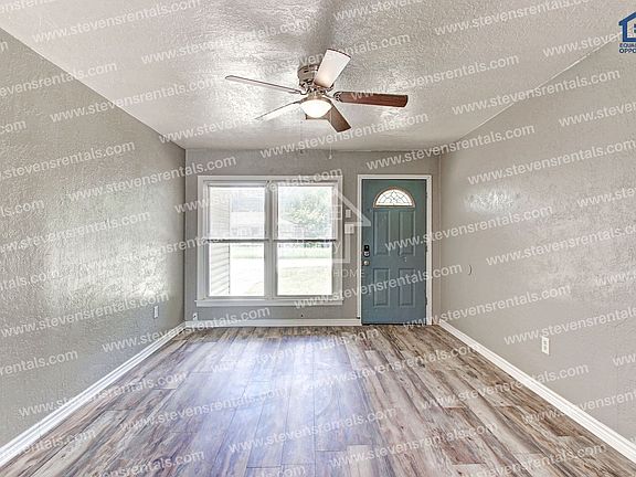 3rd image of 1210 NW Irwin Ave