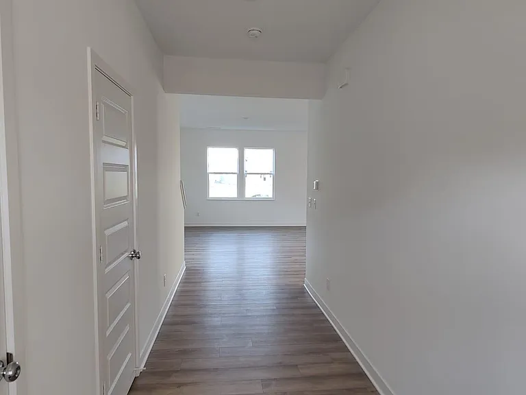 2209 Dixon Creek Dr — Photo 8