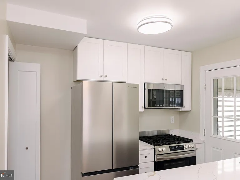 632 Faraday Pl NE — Photo 11