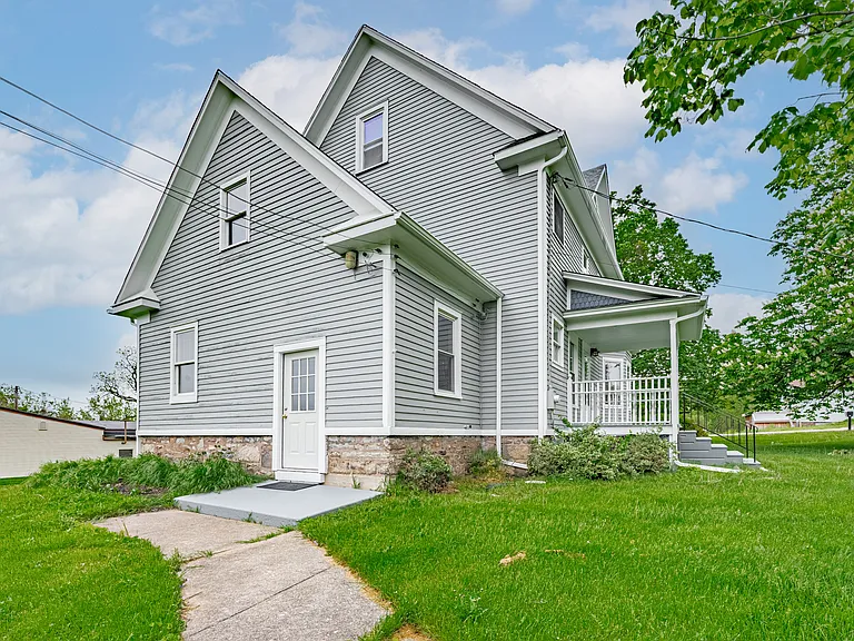 4252 Hartland Rd — Photo 7