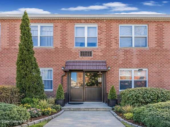 28 Fenway Cir APT 2, Staten Island, NY 10308