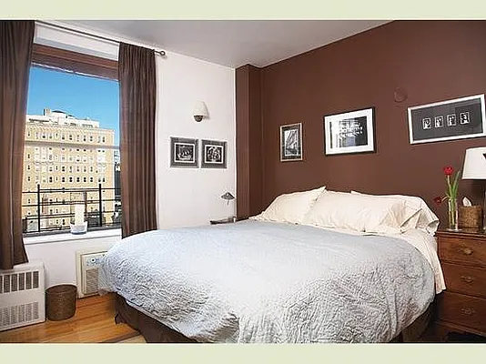 Sold by Stribling | media 9