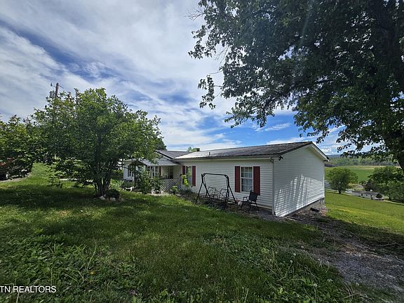 3rd image of 401 Conley Hill Rd