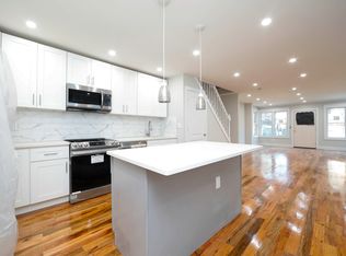 66 Chestnut St, Brooklyn, NY 11208