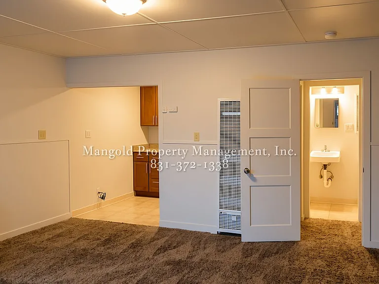 1317hil — Photo 2