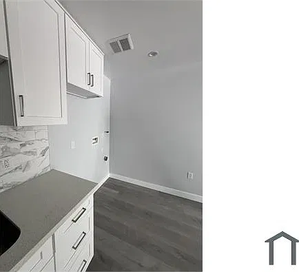 1 bed, 400 sqft, $1,900 — Photo 3