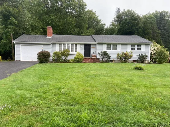 84 Hillside Dr, East Longmeadow, MA 01028