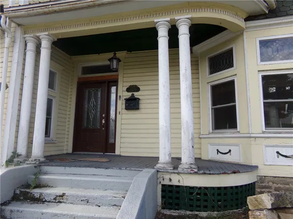 229 Meyers Ave, Meyersdale, PA 15552