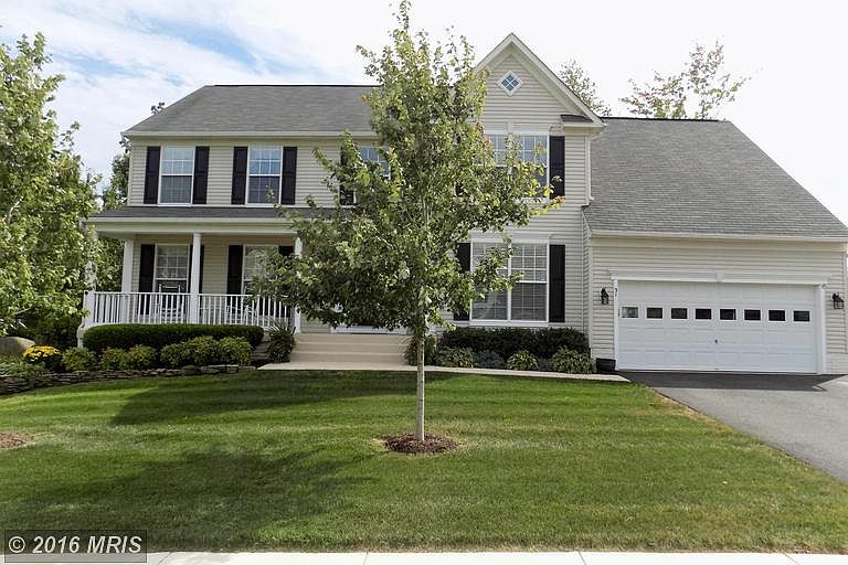 1st image of 31 Wallace Ln