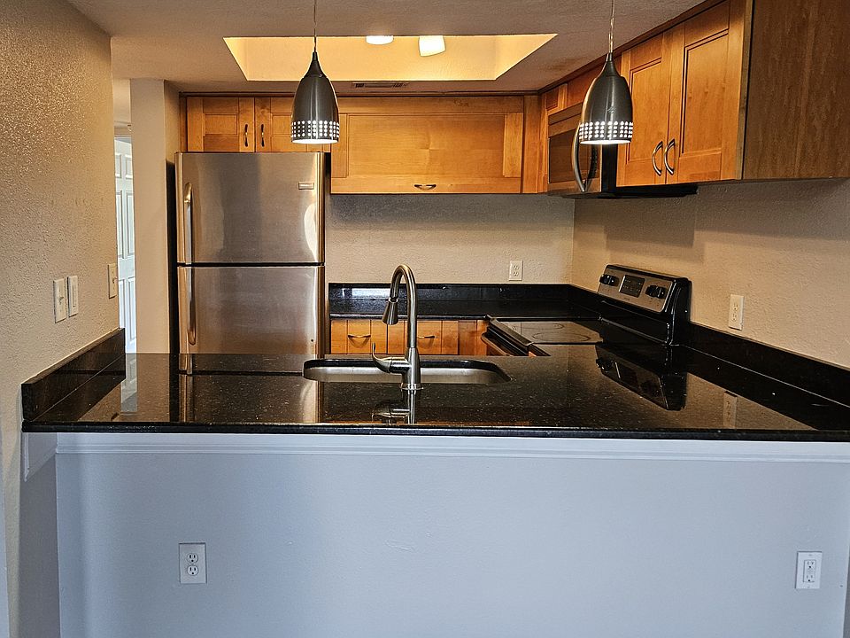 1st image of 4114 W North B St APT N
