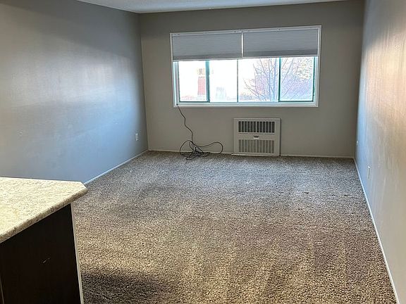3rd image of 110 10th St S #25