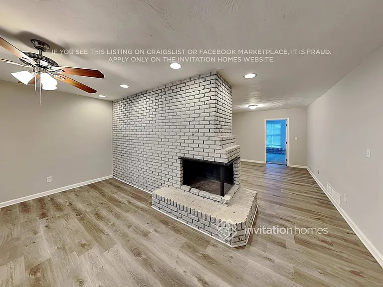 1921 Cindy Dr — Photo 5