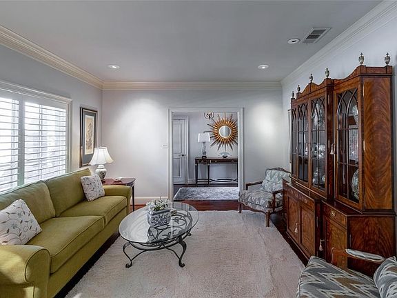 5th image of 3816 Alta Vista Ln