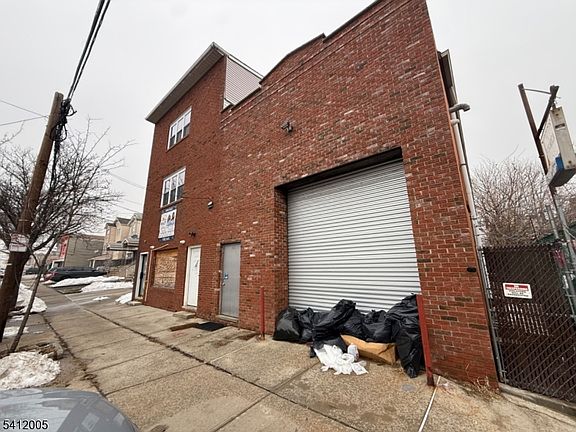 2nd image of 113 Elizabeth Ave #9999