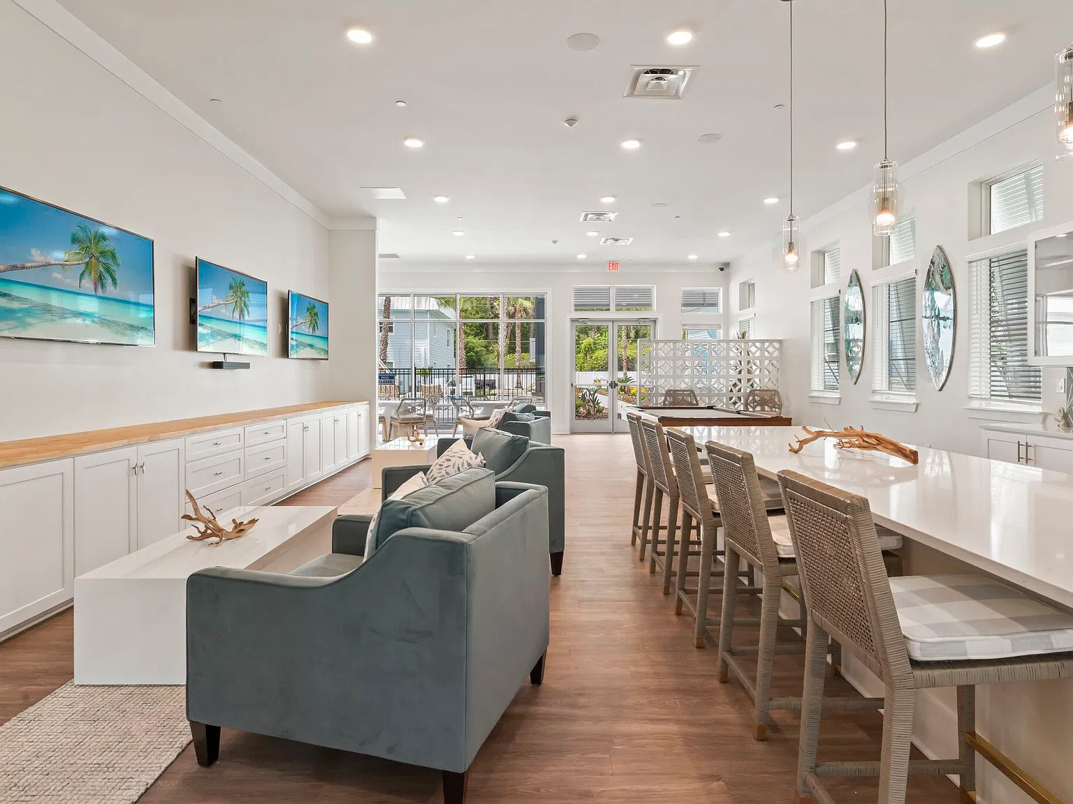 Surf Apartments — Photo 3