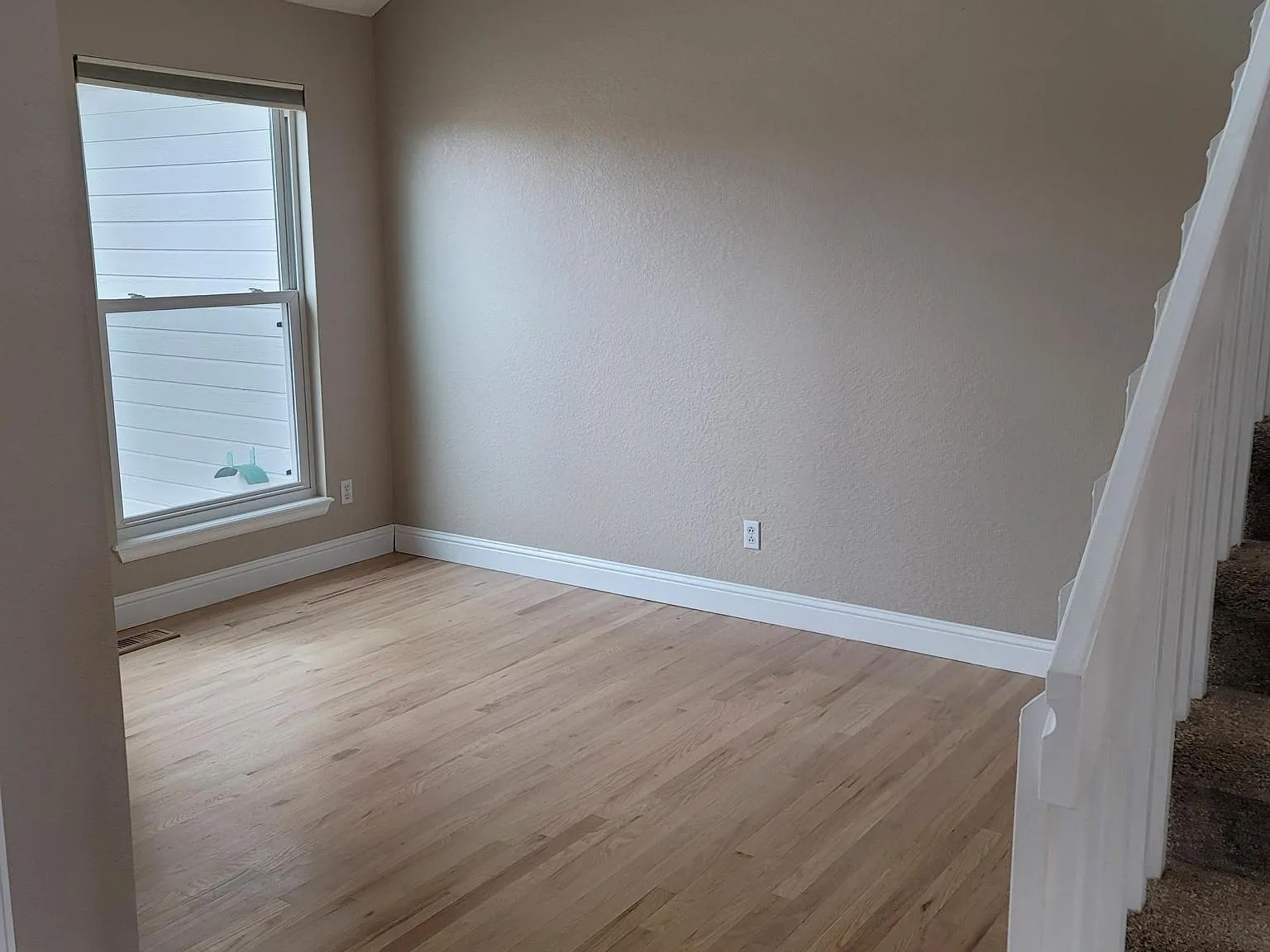 5 bed, 2877 sqft, $3,400 — Photo 4