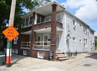 2015 Random Rd, Cleveland, OH 44106