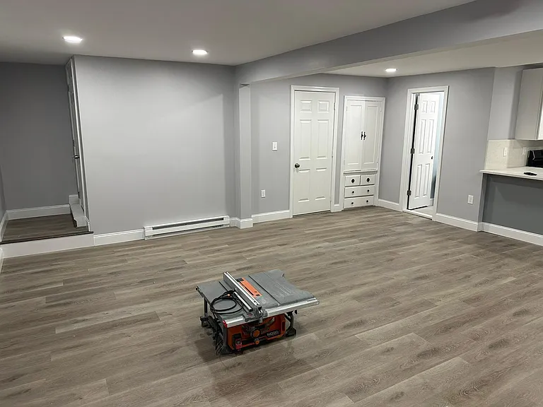 107 W Main St #1 — Photo 4