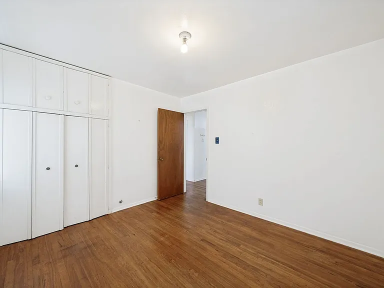1431 Aransas Ave — Photo 15