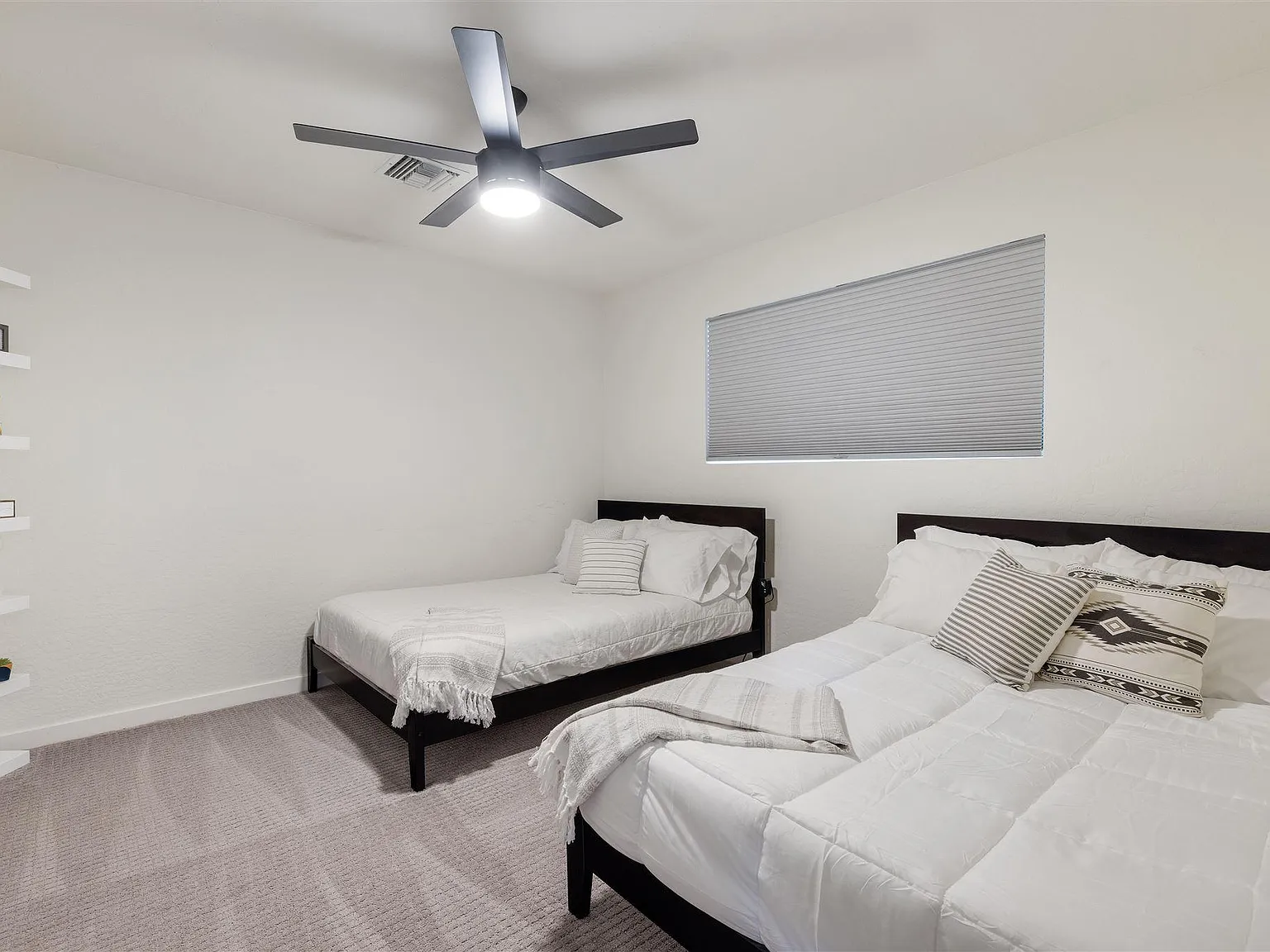 4 bed, 2175 sqft, $5,200 — Photo 2