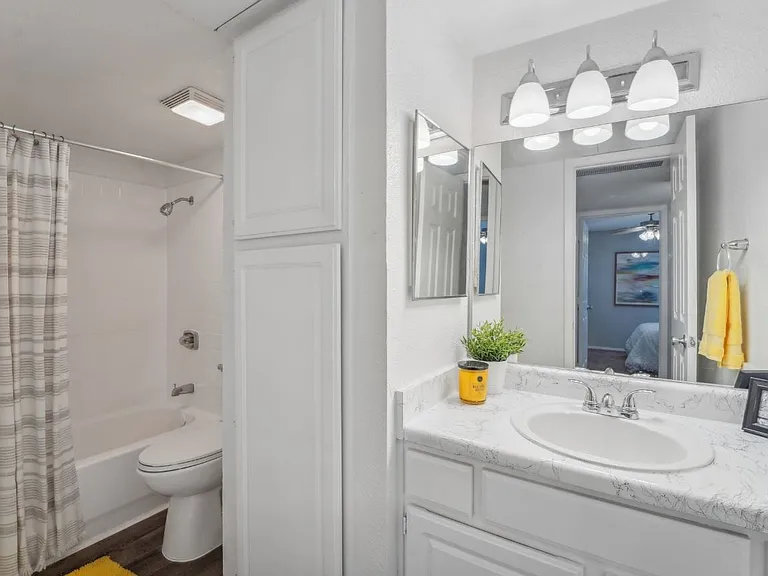 The Element Apartments — Photo 5