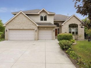 12305 30th Ave N, Plymouth, MN 55441