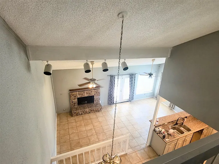 10526 Chapel Hill Dr — Photo 14