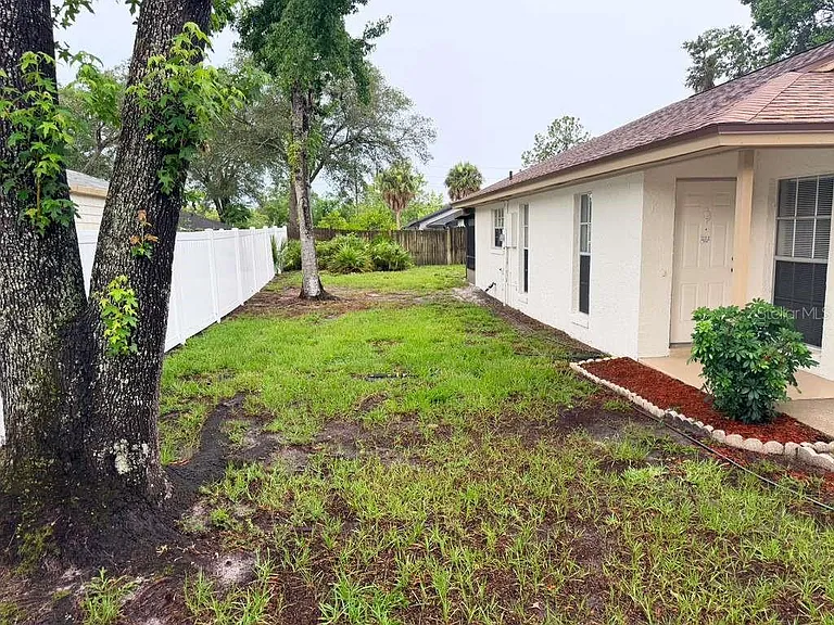 1311 Alfonzo Cir — Photo 32