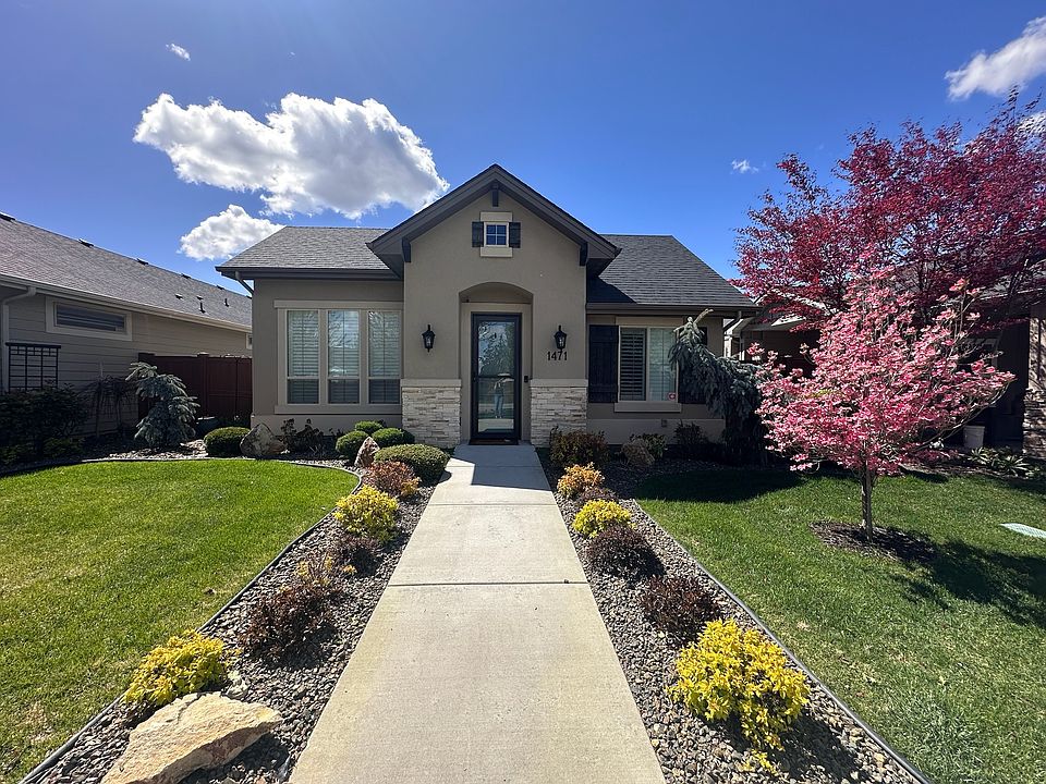 1st image of 1471 E Summerheights Dr