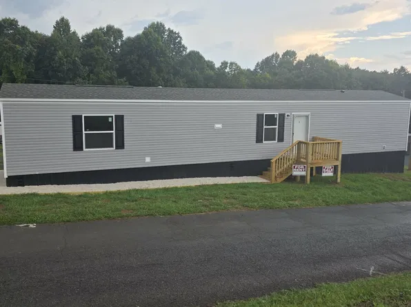 39 Sunny Brook Loop, Galax, VA 24333