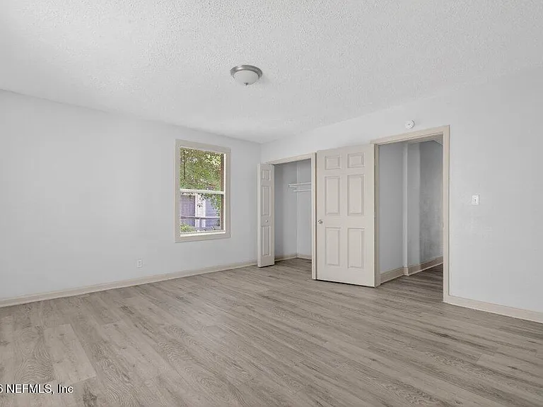 845 Ontario St — Photo 26