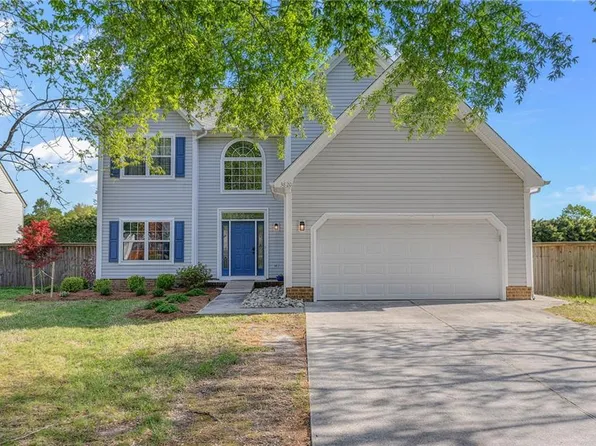 3820 Middleham Dr, Virginia Beach, VA 23456