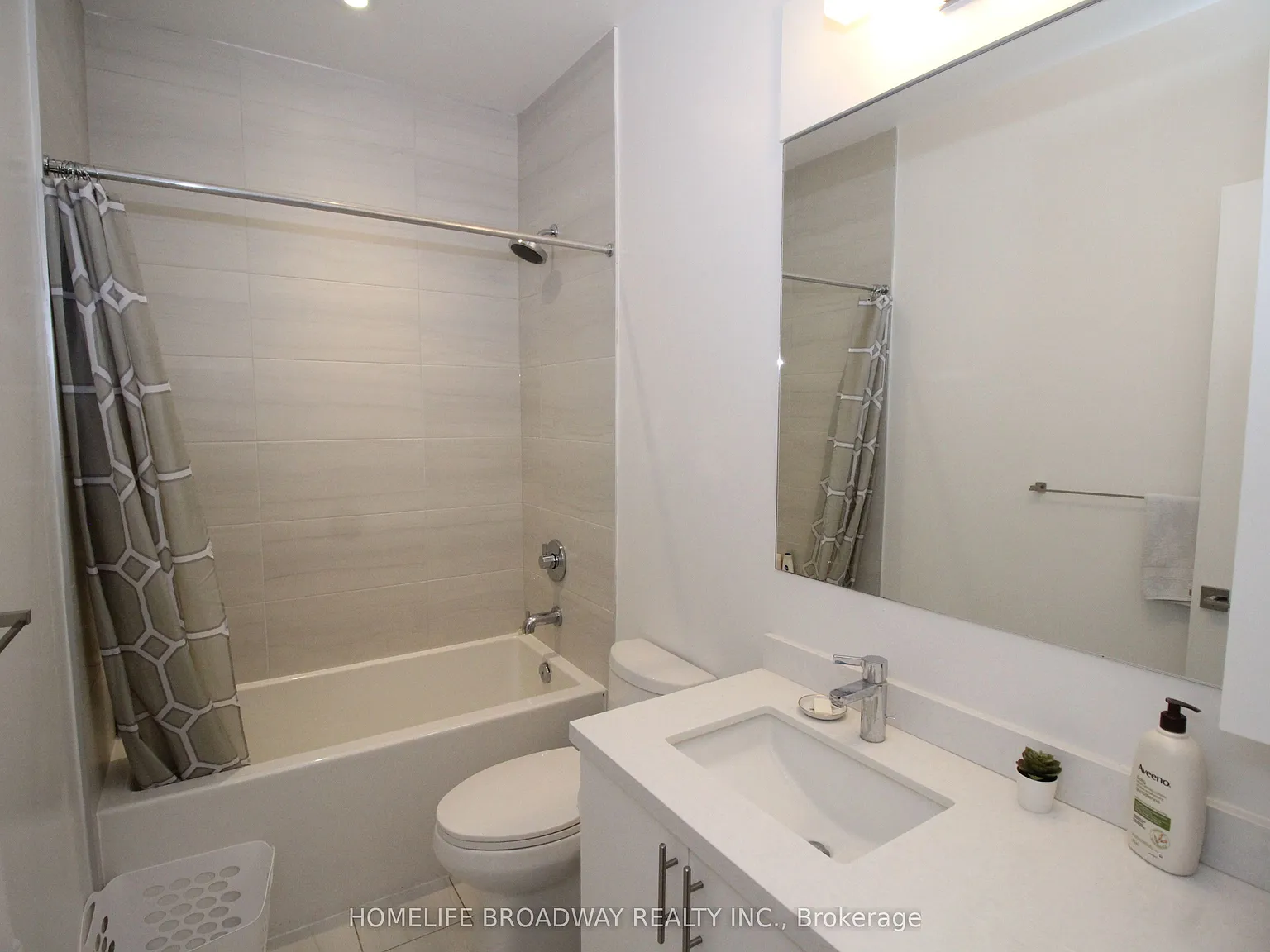 1 bed, $1,300 — Photo 4
