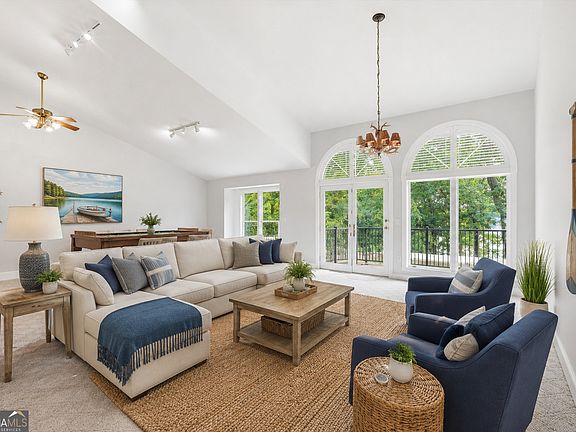 5th image of 205 Mill Creek Cir