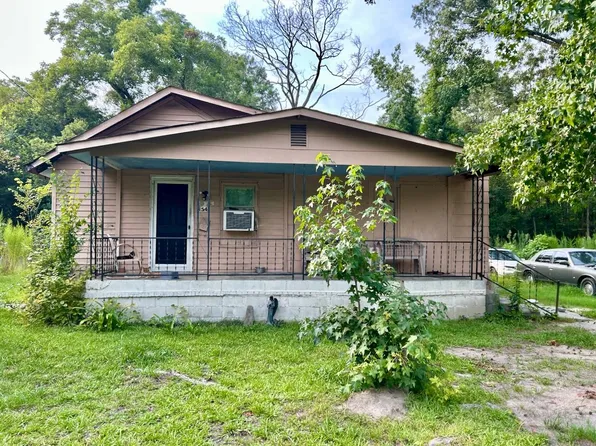 154 Short St, Darlington, SC 29532