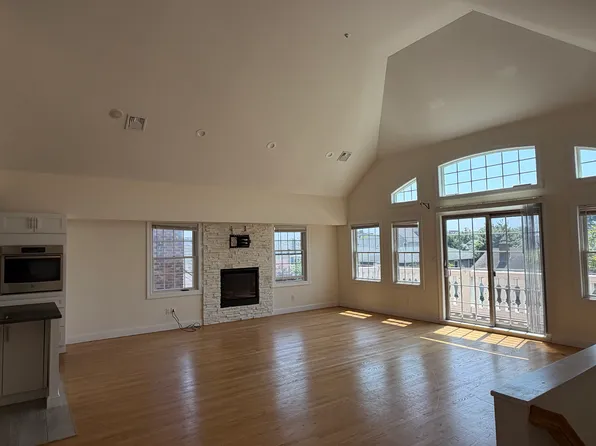 621 E Olive St, Long Beach, NY