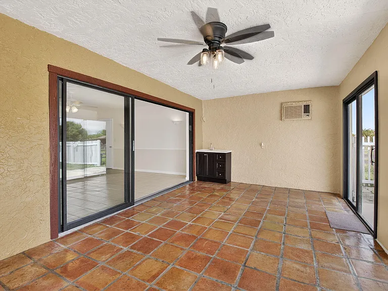 10157 La Reina Rd — Photo 46