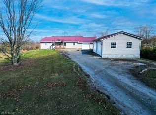 692 Tick Ridge Rd, Vincent, OH 45784
