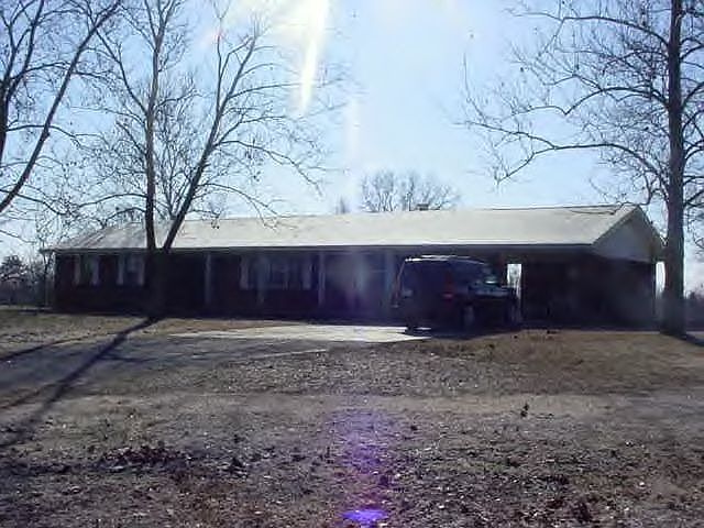 1st image of 922 Old Highway 64