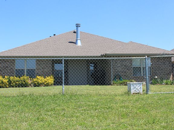 3rd image of 9521 Crooked Creek Ln