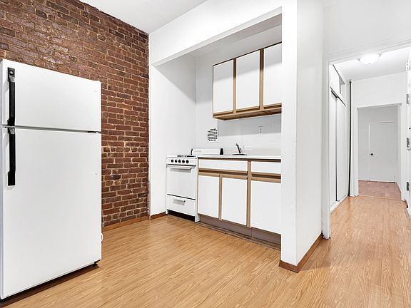 3rd image of 529 E 83rd St #1WW