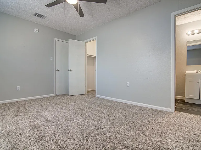 8112 W Gate Blvd #A — Photo 12
