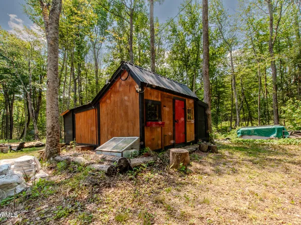 258 Captain Whitney Rd, Becket, MA 01223
