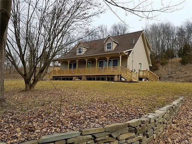 1st image of 776 Jackson Ave