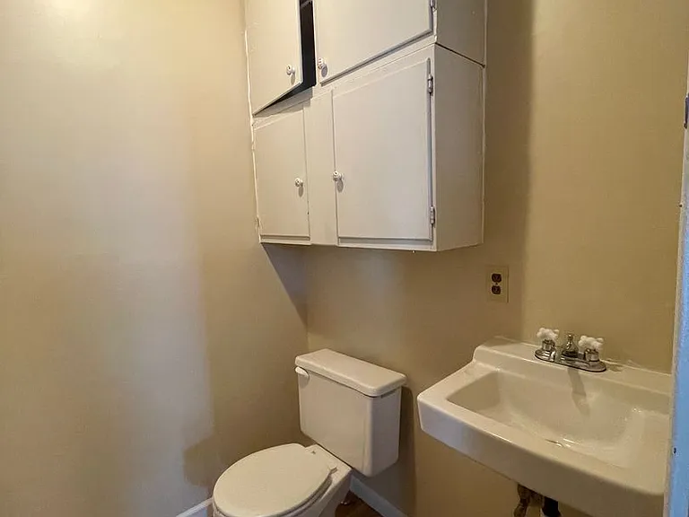 1413 Center St — Photo 25