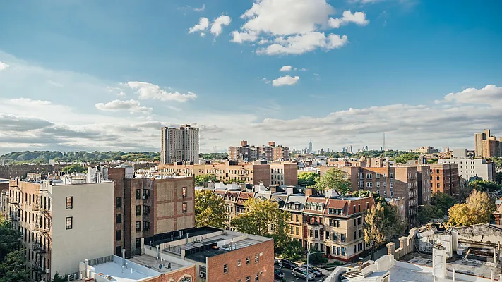 Rented by Nooklyn NYC LLC | media 43