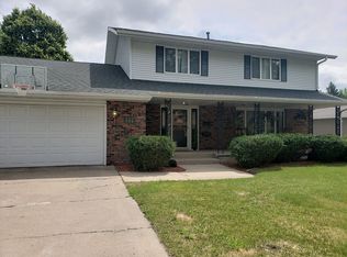 406 Rensvold Blvd, Moorhead, MN 56560