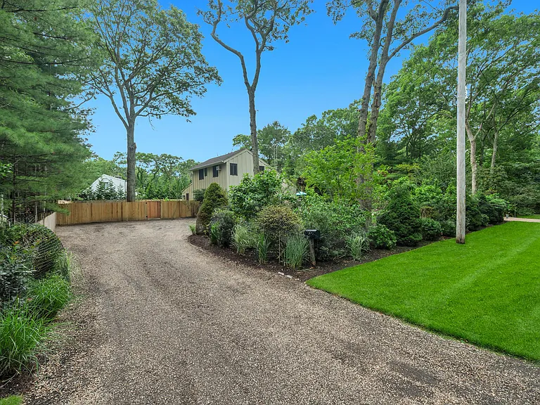 10 Harbor View Ln — Photo 7