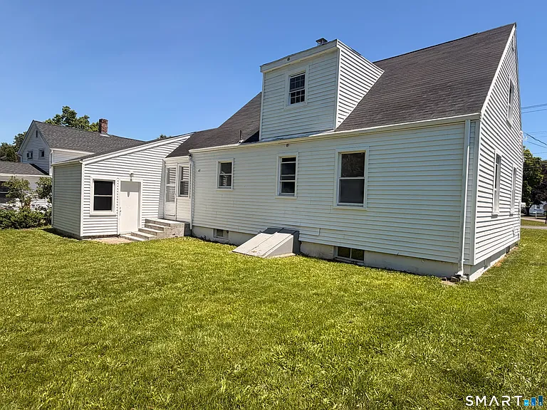 8 River Rd — Photo 3
